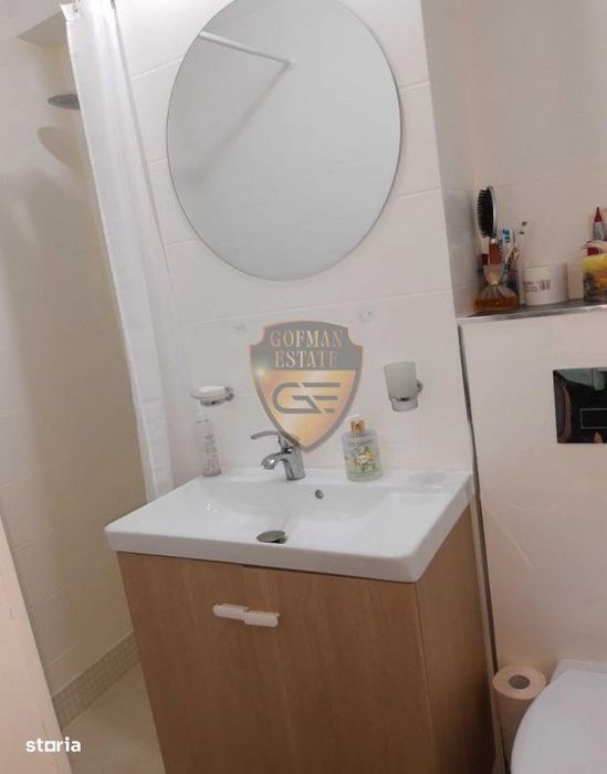 3 camere, Ultracentral la 200 m de plaja ,balcon,  jardiniera, renovat