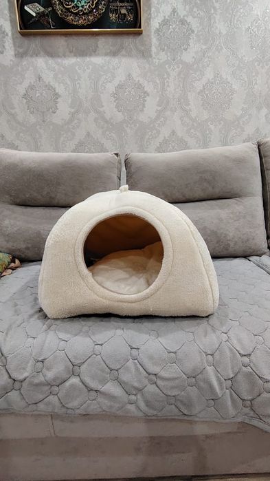 Продам домик для кошки новый