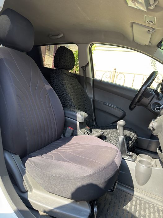 Srochni sotiladi Spark 2012 yil 1 evro idiyal