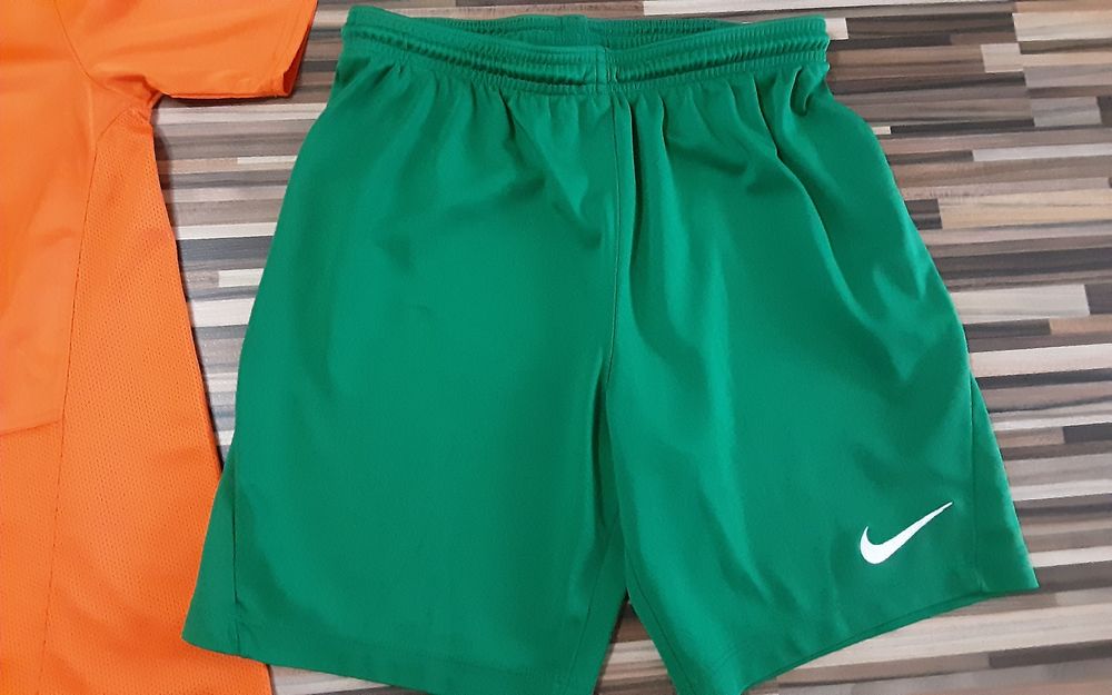( L 147-158) NIKE сет 2 части