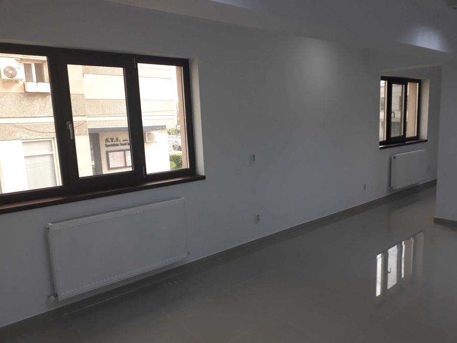 Spatiu comercial Bd. Nicolae Iorga 55 mp etaj 1