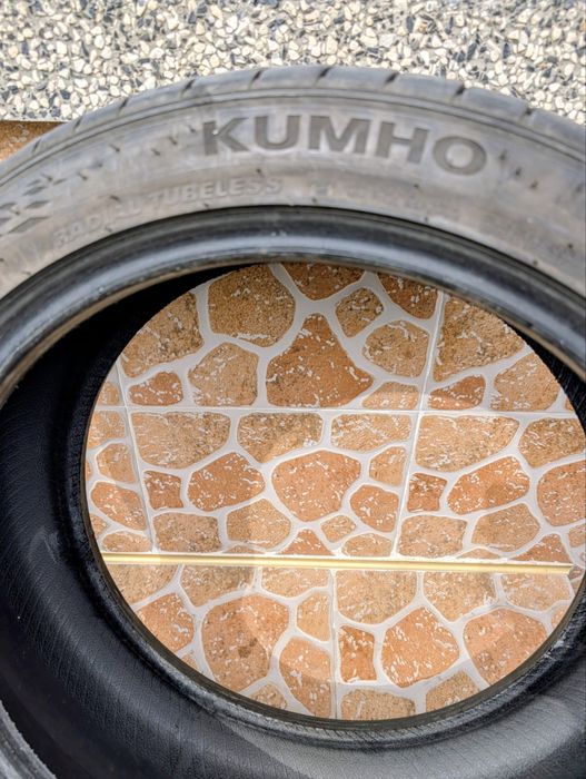 Продавам 225 45 18 KUMHO