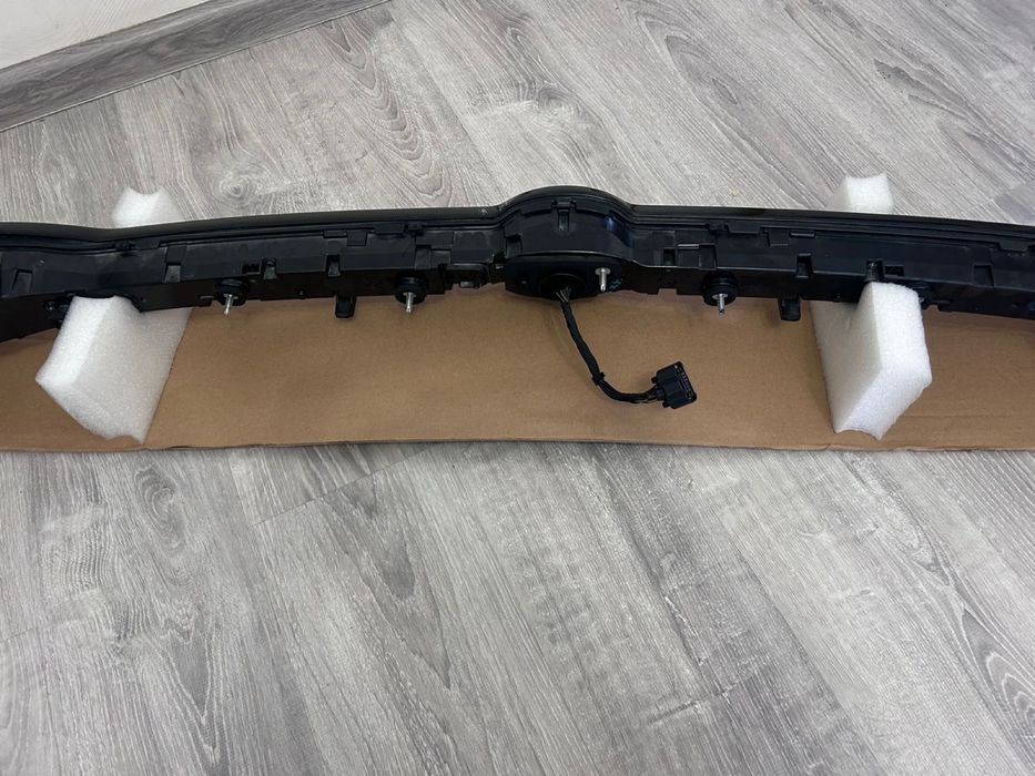 Задня стоп фара.