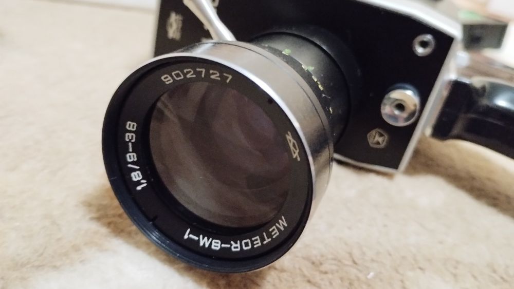 Продам кинокамеру Кварц 1×8 S-2