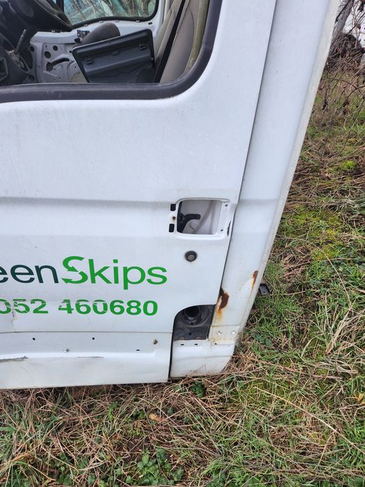 Usi spate Ford Transit. Custom
