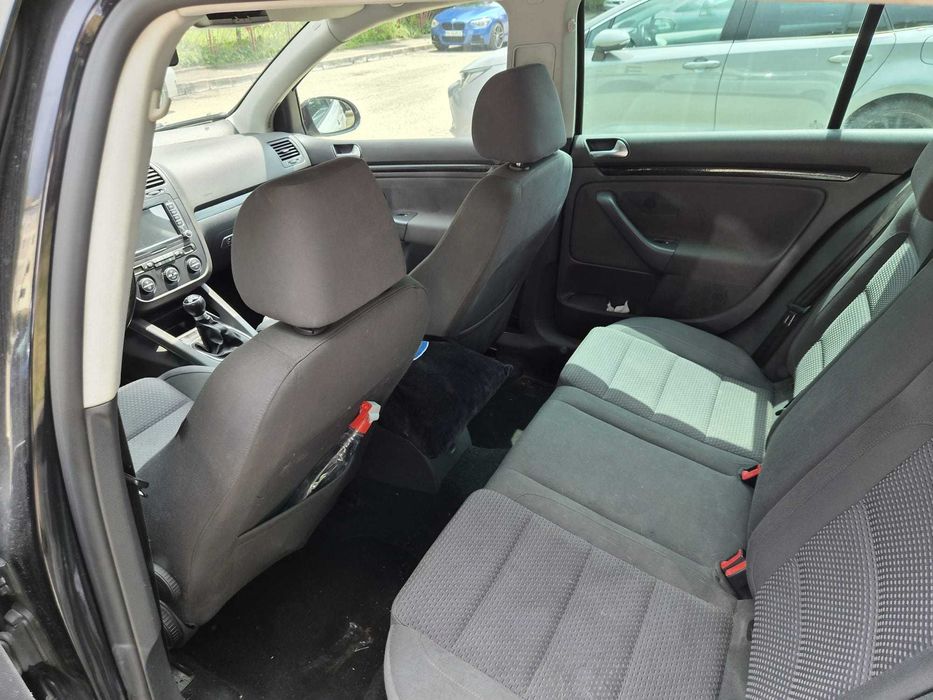 VW Golf 5, 2008 – Veteran de drum lung, încă în activitate! ITP NOU