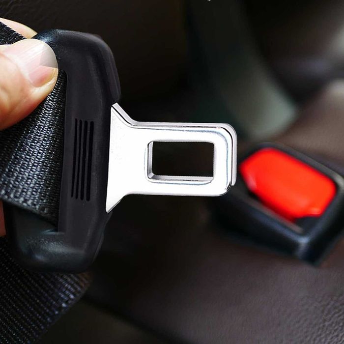 Комплект 2 броя универсални закопчалки за автомобилен колан
