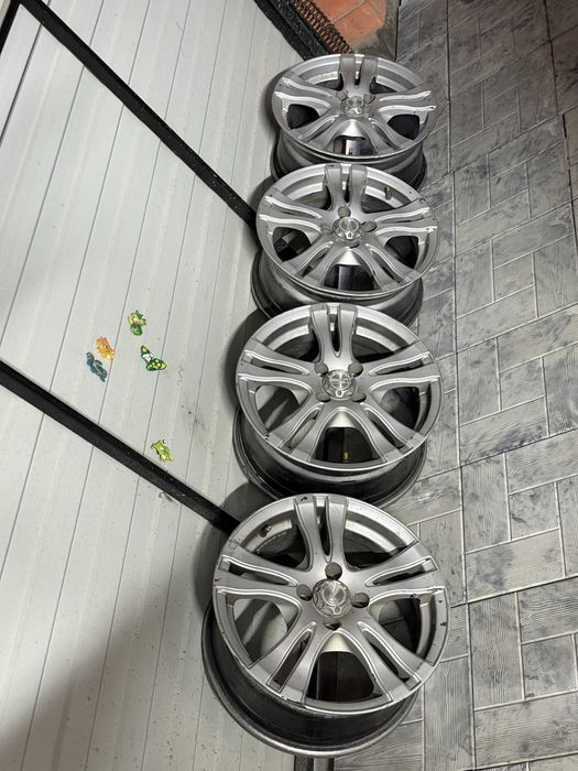 Продам диски р15 на ВАЗ