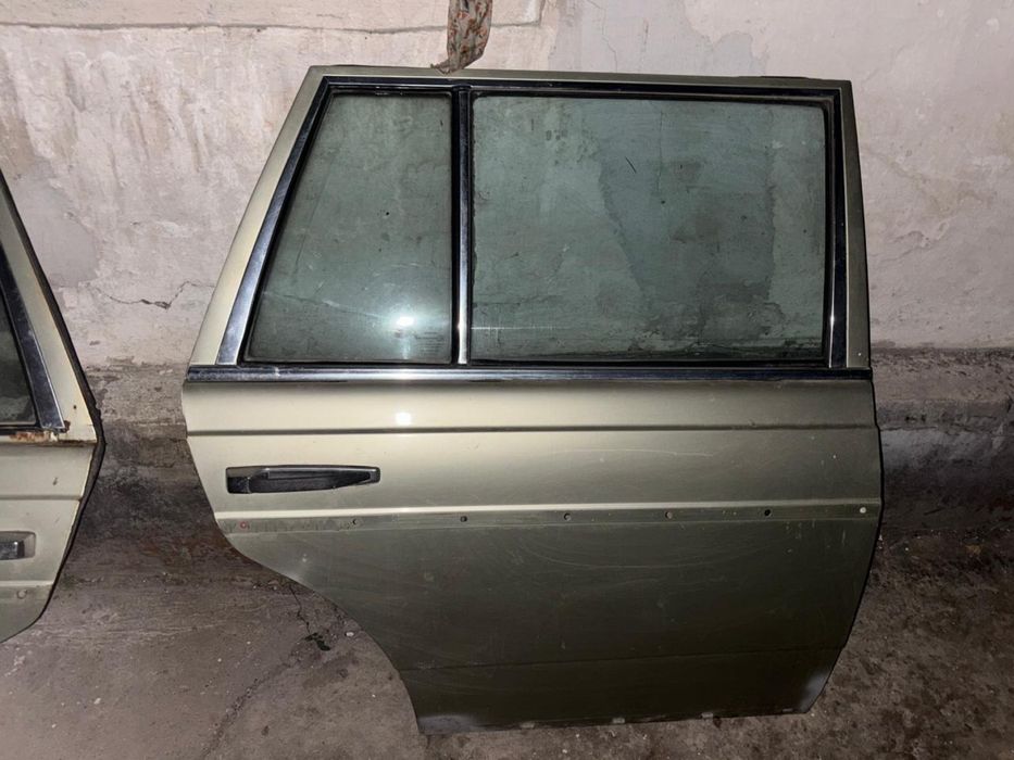 Задние двери 123 универсал мерседес
