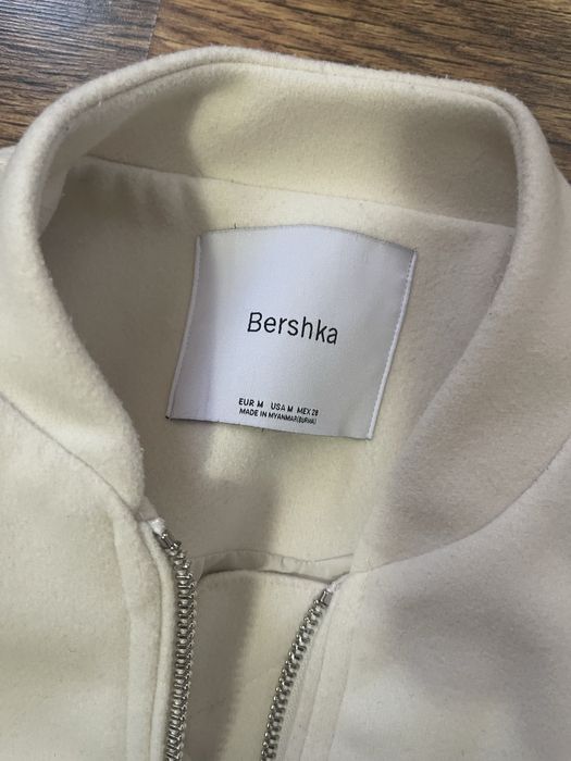 Есенно Бомбър Яке  Bershka