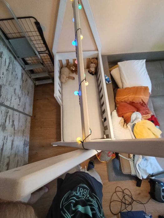 Детско легло тип "Монтесори" по поръчка бял дъб