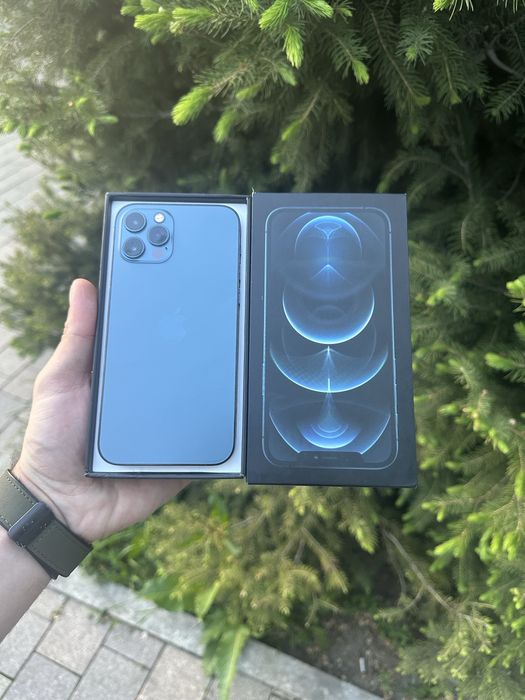 Продам телефон Айфон 12 Pro 128Gb