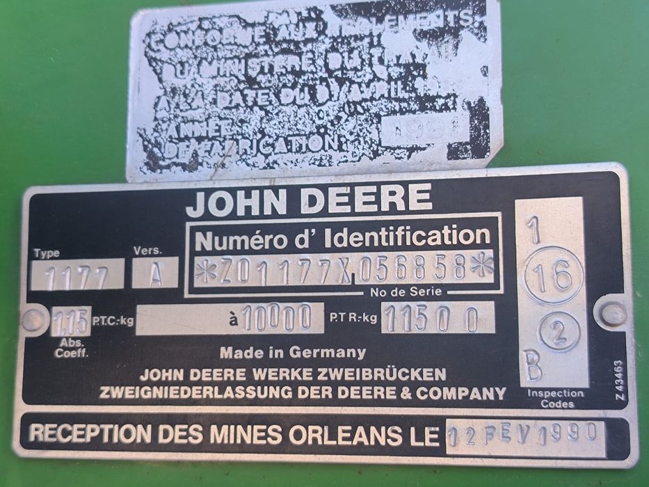 Combina john deere 1177
