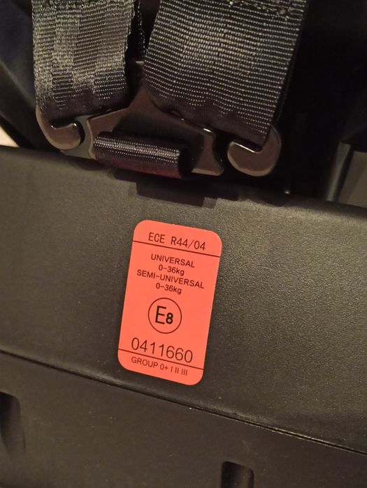 Чисто ново столче за кола Reecle 360, от 0 до 36кг, ISOFIX