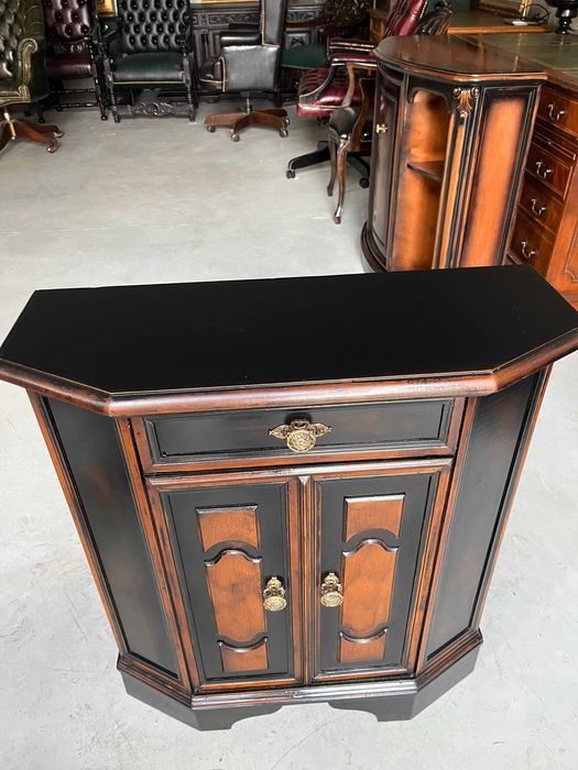 Comoda/Consola recent reconditionata!