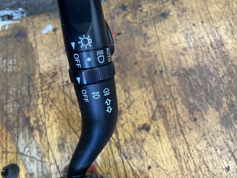 Mazda CX-7 2.2d 4x4 2010год Лентов кабел и лостове