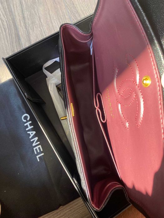Geantă Chanel din Piele Neagră, Poseta Chanel din Piele Granulată