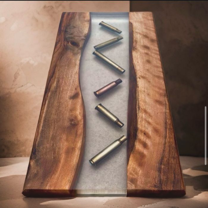 Дъски от орех и епоксидна смола