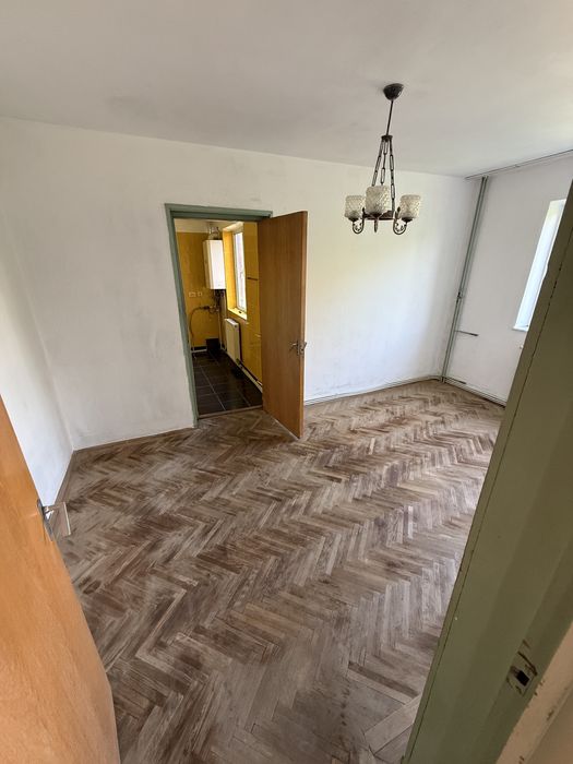 Apartament 3 Camere/Trivale/Str Zimbrului/Etaj 3/4