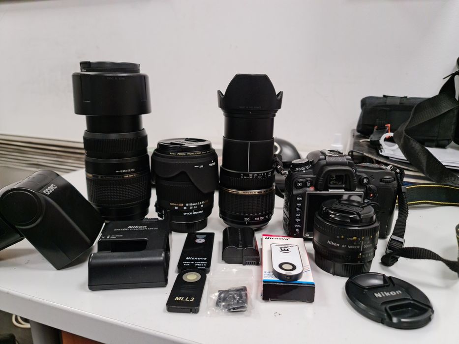 Aparat foto Nikon d7000 cu obiective