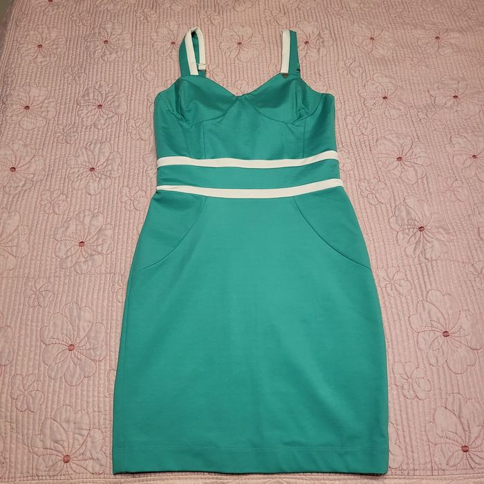 Рокля на българския бранд Амиа