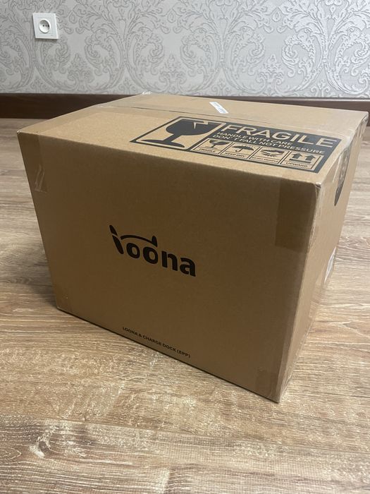 Продаётся новый робот-питомец Loona (запечатаный)