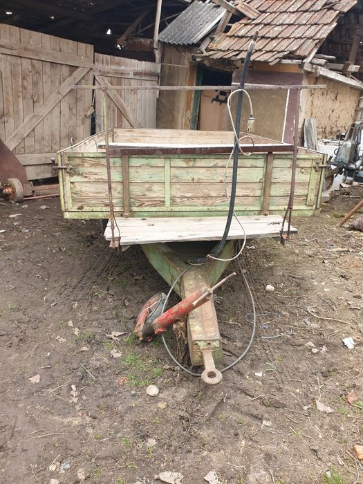 Vand remorca basculabila 5t