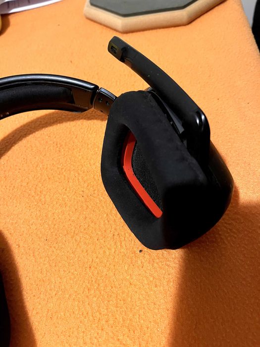 Слушалки Logitech G930