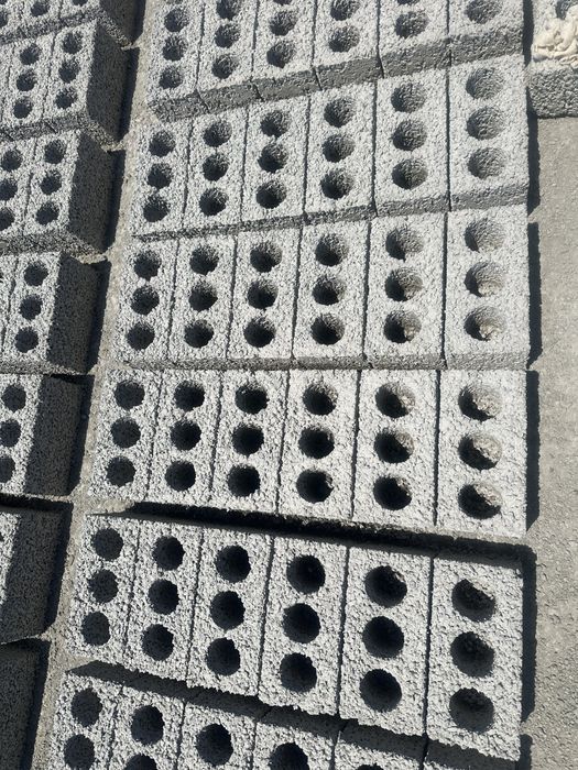 Шлакаблок прямо в цех