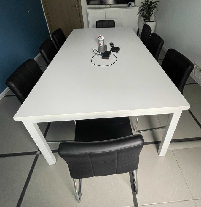ОФИС стол кожен перфектно качество.