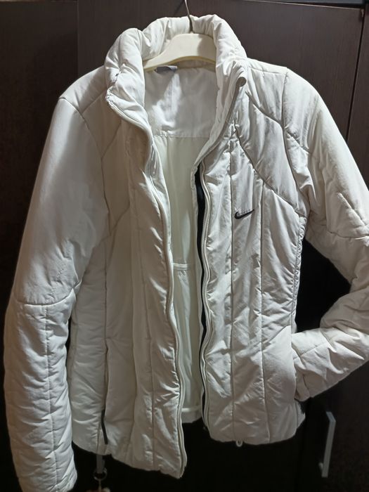 Geaca de dama Nike marime M