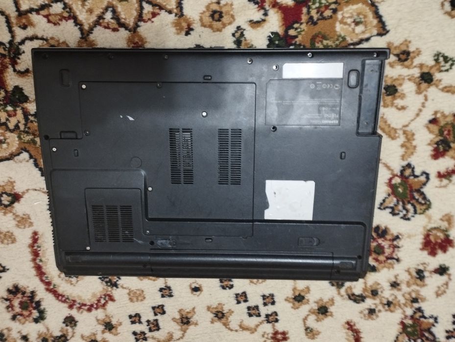 Ноутбук на запчасти