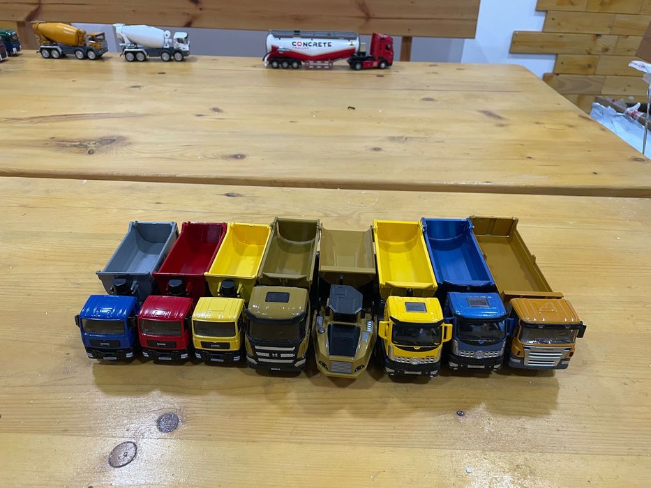 Метални макети 1:50