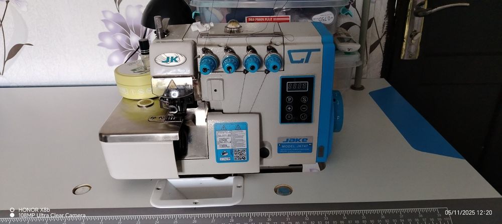 Averlok va tikuv moshinkasi holati yangi.bittada 2lasini ham sotaman..