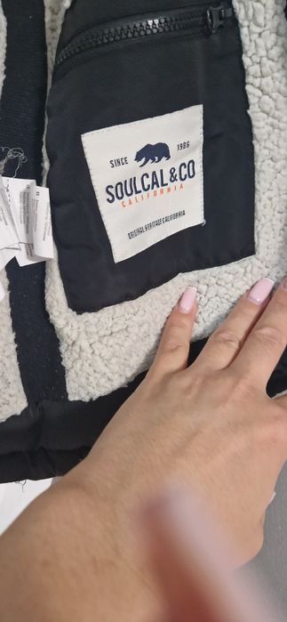 Geaca imblanita neagra