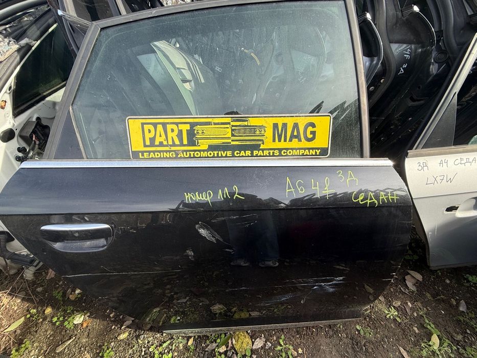 Задна лява врата Ауди Audi A6 4F седан ном 112