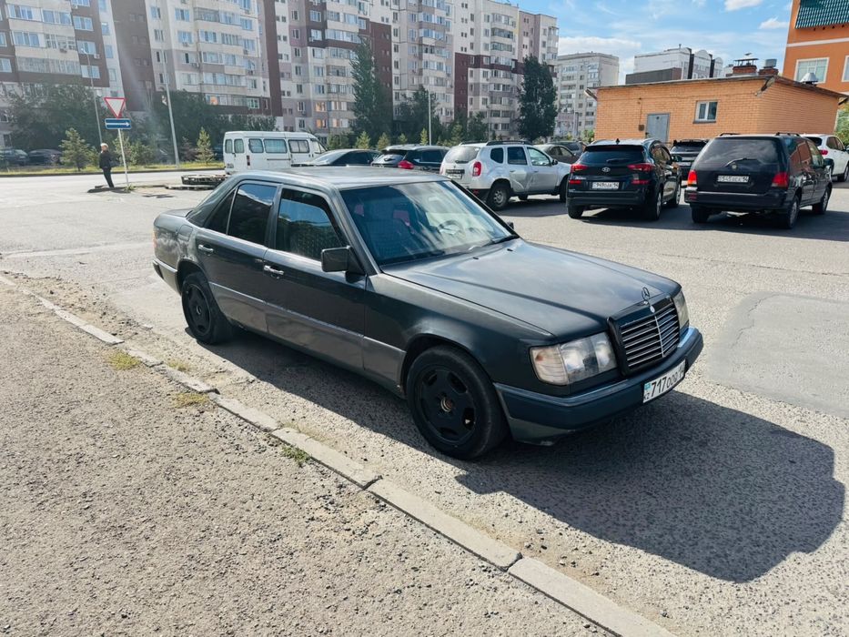 продам Мерседес 300Е