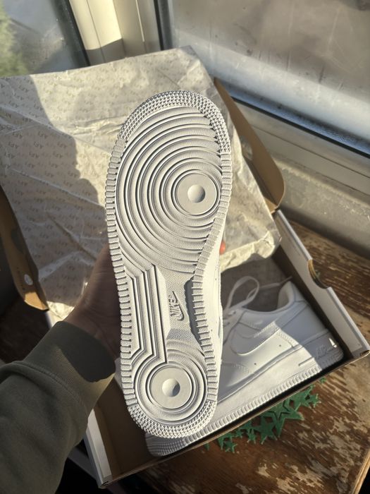 Nike Air Force 1 Triple White