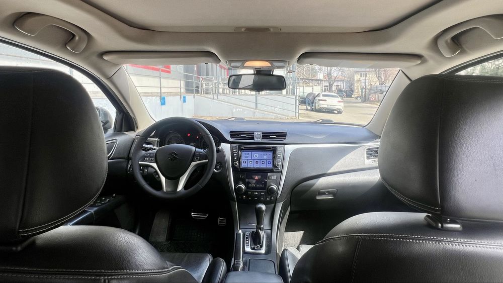Suzuki Kizashi 2.4 benzina