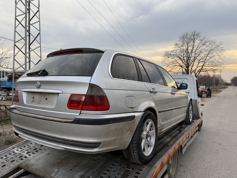 BMW 330xd на части