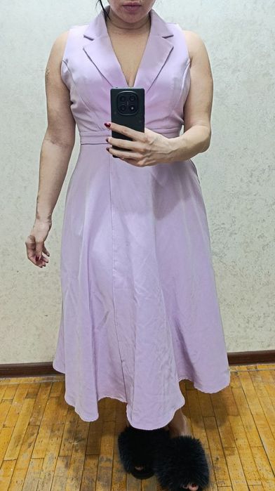 Любое платье за 20 тыс сум  в шикарном состоянии.