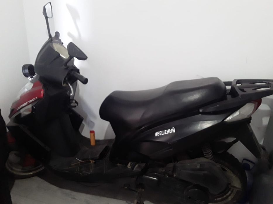 Продам скутер в идеальном состоянии