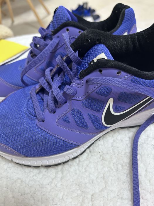 Маратонки Nike 38.5