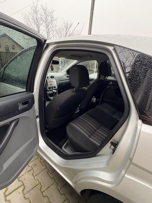 Ford Focus facelift– 1.6 Benzină – 116CP – Euro 5