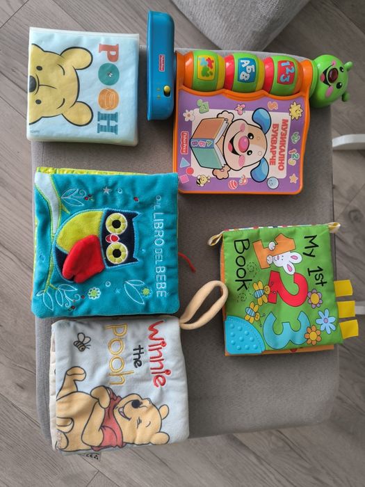 Интерактивна книжка на Fisher Price