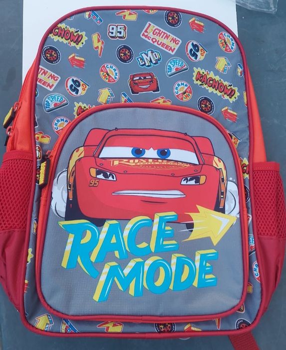 Ghiozdan/Geanta/Rucsac Cars ECHIPAT NOU