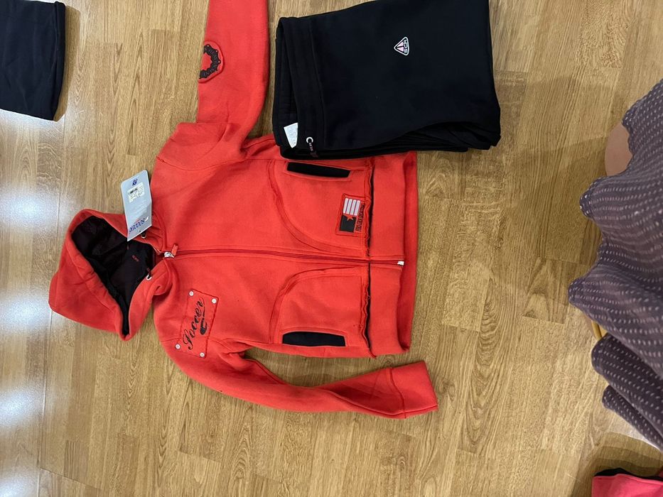 Женские теплые костюмы.