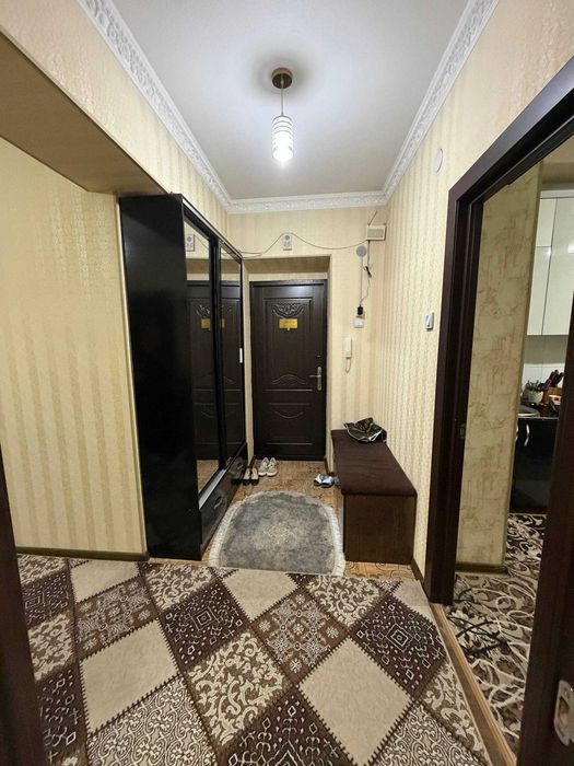 Квартира сотилади Янгиҳаёт туманида