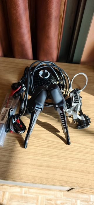 Групсет Sram RIVAL 1x11sp Gravel 11-42T