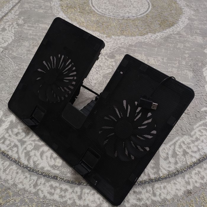 Подставка для ноутбука Deepcool / черный